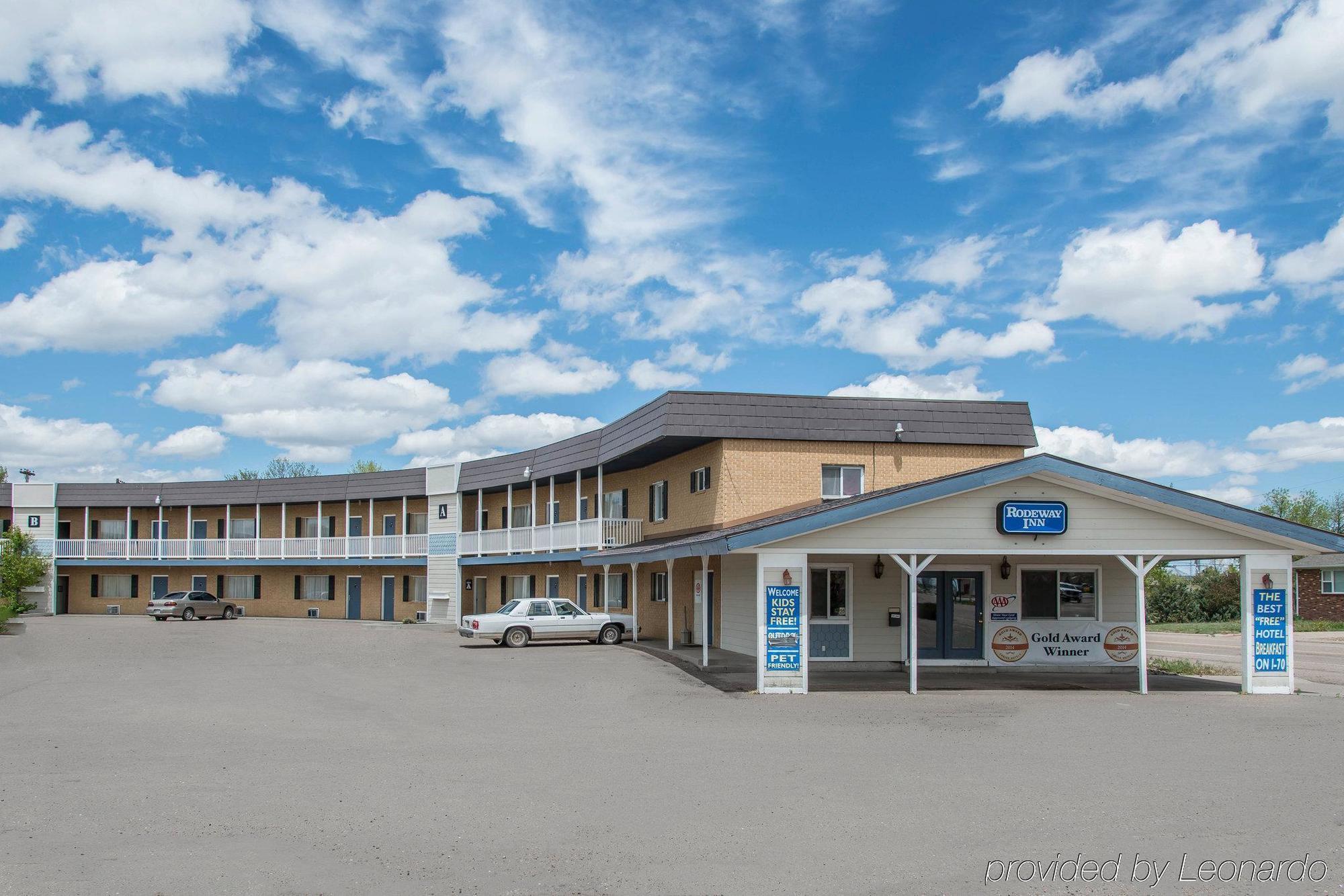 Travelodge By Wyndham Stratton Exterior foto