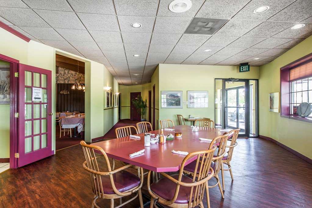 Travelodge By Wyndham Stratton Restaurante foto